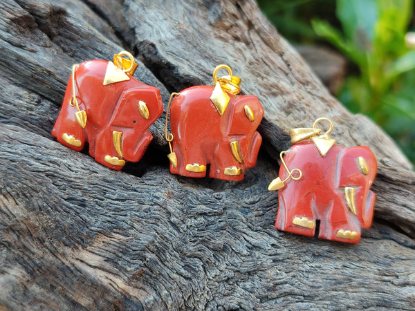 Polished Red Jasper Elephant Pendant with 9ct Gold Bail and Trim - Sold Per Item - From South Africa