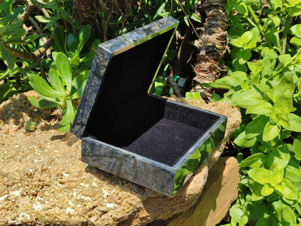 Hand Made Dumortierite Jewellery Box x 1 From Mozambique