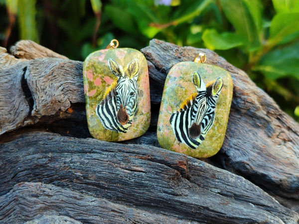 Polished Unakite Pendant with Hand Painted Zebra - Sold Per Item - From South Africa