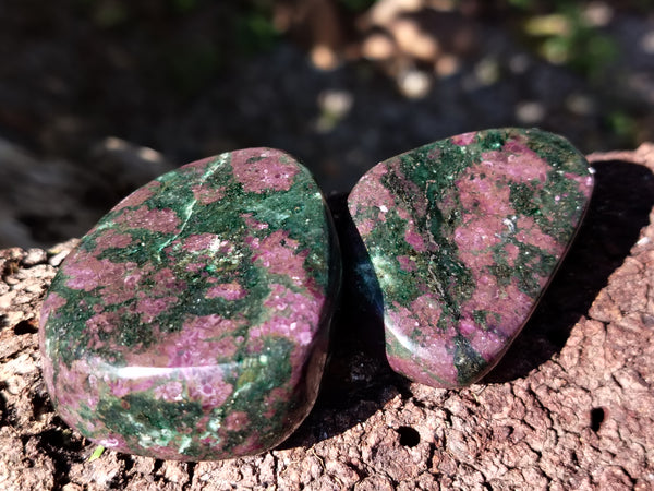 Polished Ruby Corundum In Chrome Verdite Free Forms x 12 From Zimbabwe