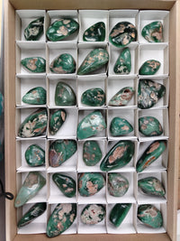 Polished Emerald Mtorolite Free Forms x 35 From Mutorashanga, Zimbabwe