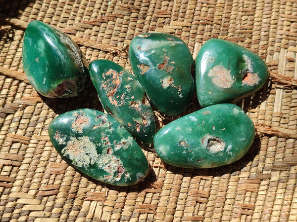 Polished Emerald Mtorolite Free Forms x 24 From Mutorashanga, Zimbabwe